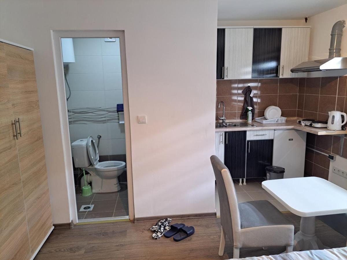 Apartments Neyla SJJ Extérieur photo